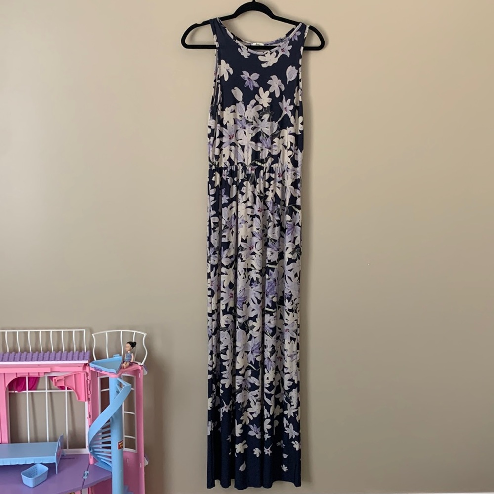 Womens Boutique Large floral dress